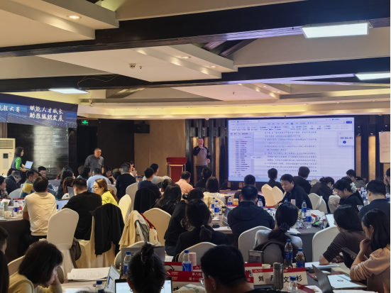 69774a138e1fdd934686d18b96c7d347